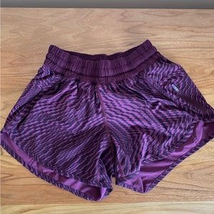 Lululemon Size 4 Athletic Short Purple